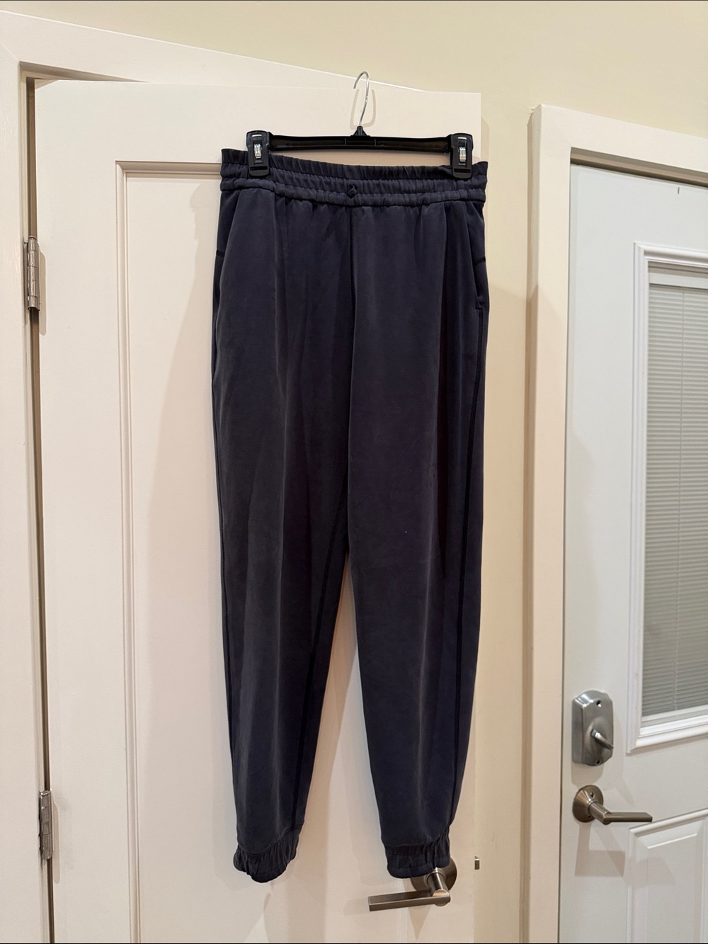 Lululemon soft stream joggers